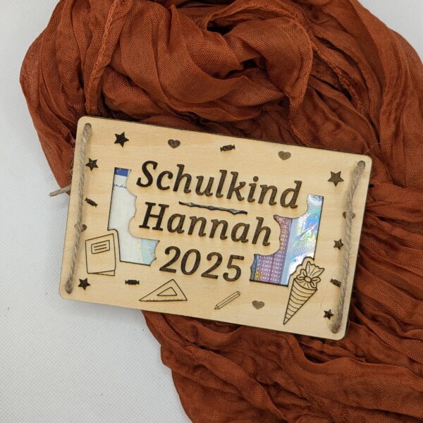 Geschenkkarte "Schulkind 2025" mit personalisiertem Vornamen, 14 x 9 cm